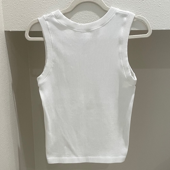 BKE Core (Buckle) White High Neck Ribbed Contour Tank Top (Size M/L) - Picture 4 of 6